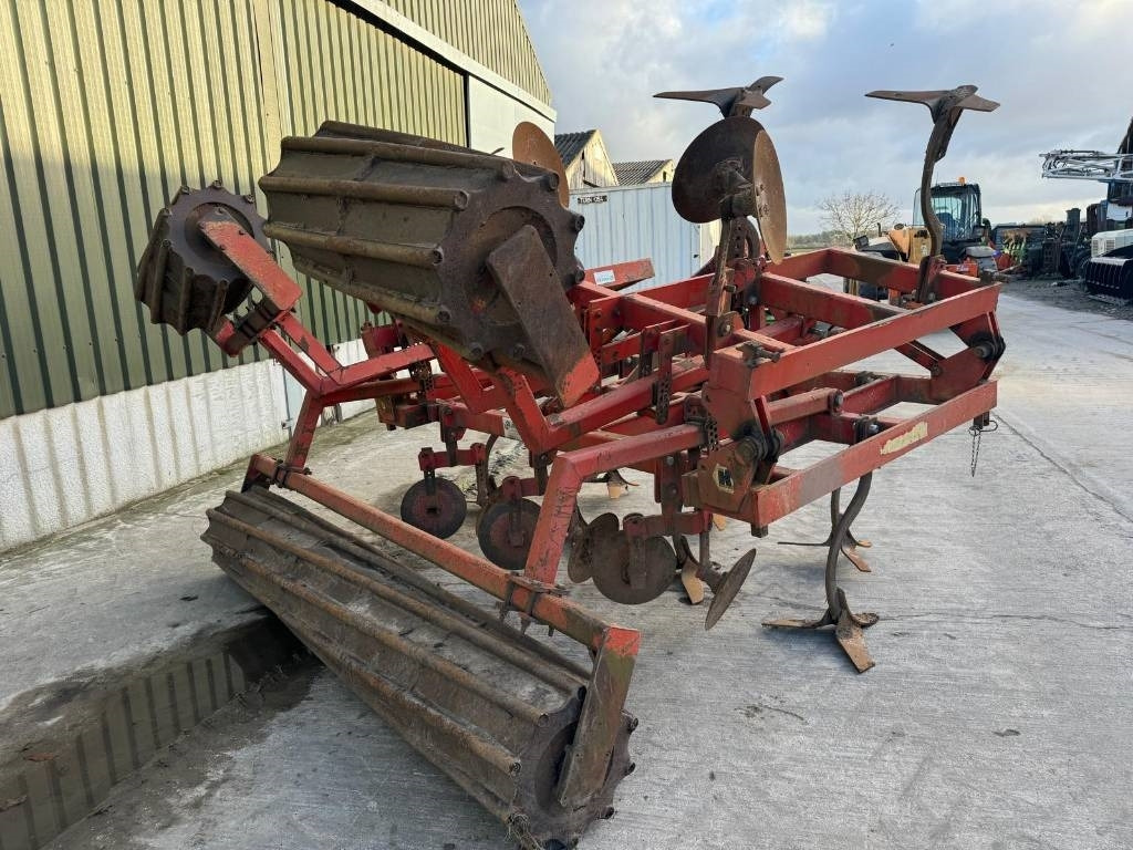 Knoche 4.5 Meter Folding Cultivator - Культиватор: фото 3 Knoche 4.5 Meter Folding Cultivator - Культиватор: фото 3
