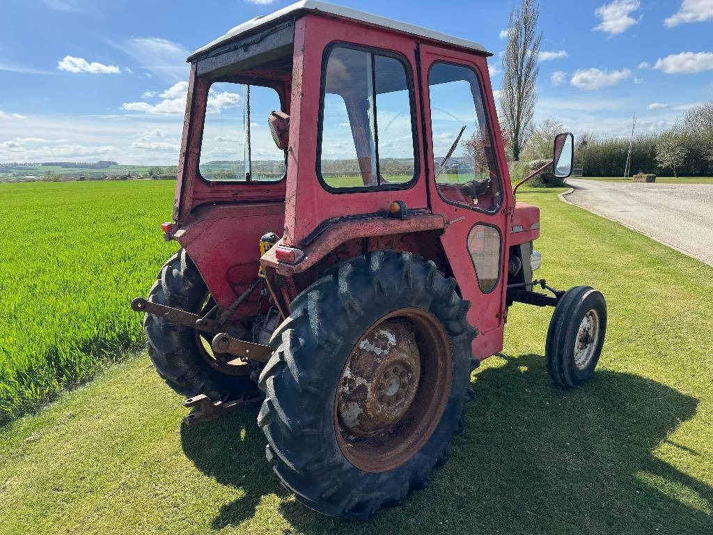 Massey Ferguson 135 - Трактор: фото 2 Massey Ferguson 135 - Трактор: фото 2