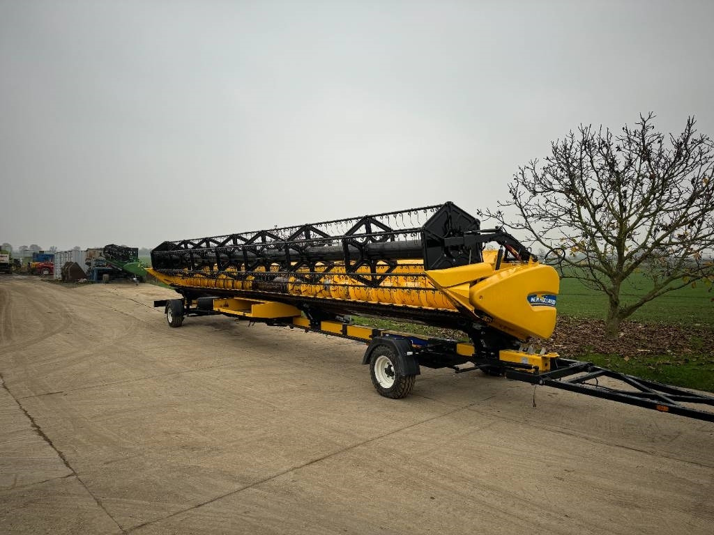New Holland 41 FT Vari-Feed Header - Навісне обладнання для комбайна: фото 1 New Holland 41 FT Vari-Feed Header - Навісне обладнання для комбайна: фото 1