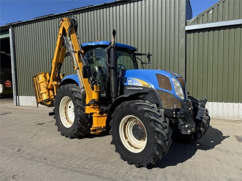 New Holland New Holland T6080 c/w Herder Cavalier Mid Mount He - Косарка-маніпулятор: фото 3 New Holland New Holland T6080 c/w Herder Cavalier Mid Mount He - Косарка-маніпулятор: фото 3