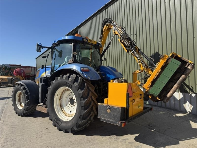 New Holland New Holland T6080 c/w Herder Cavalier Mid Mount He - Косарка-маніпулятор: фото 2 New Holland New Holland T6080 c/w Herder Cavalier Mid Mount He - Косарка-маніпулятор: фото 2