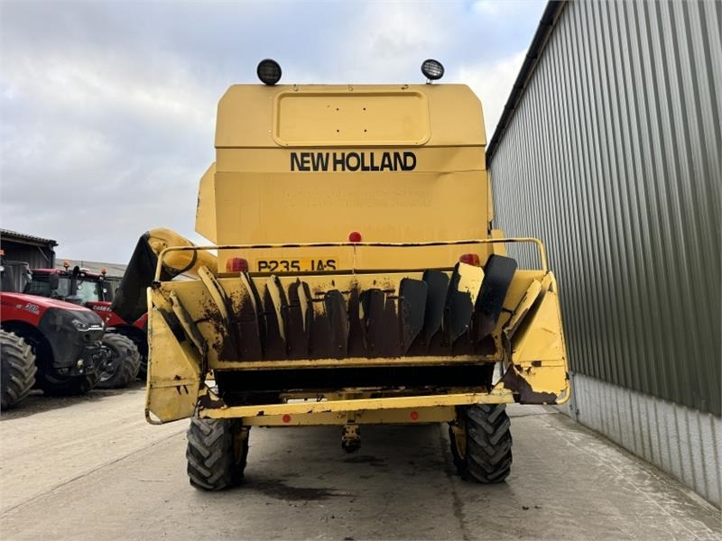 New Holland New Holland TX67 c/w 20ft Header - Навісне обладнання для комбайна: фото 5 New Holland New Holland TX67 c/w 20ft Header - Навісне обладнання для комбайна: фото 5