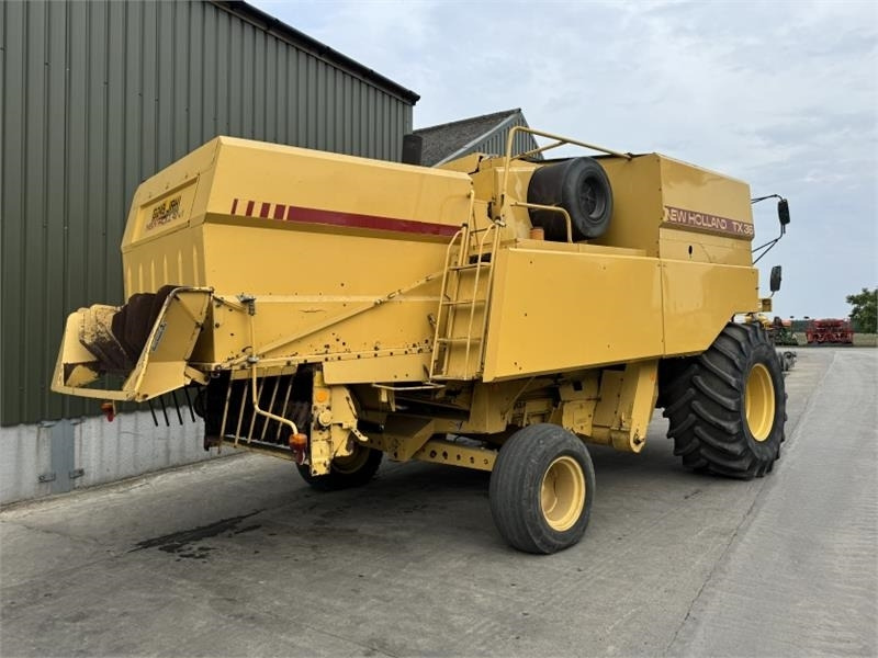 New Holland TX 36 - Навісне обладнання для комбайна: фото 2 New Holland TX 36 - Навісне обладнання для комбайна: фото 2