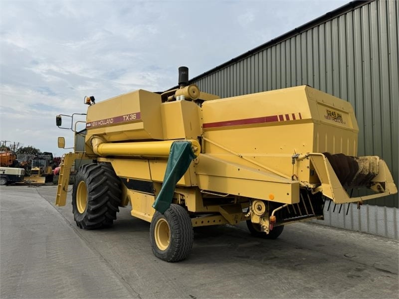 New Holland TX 36 - Навісне обладнання для комбайна: фото 4 New Holland TX 36 - Навісне обладнання для комбайна: фото 4