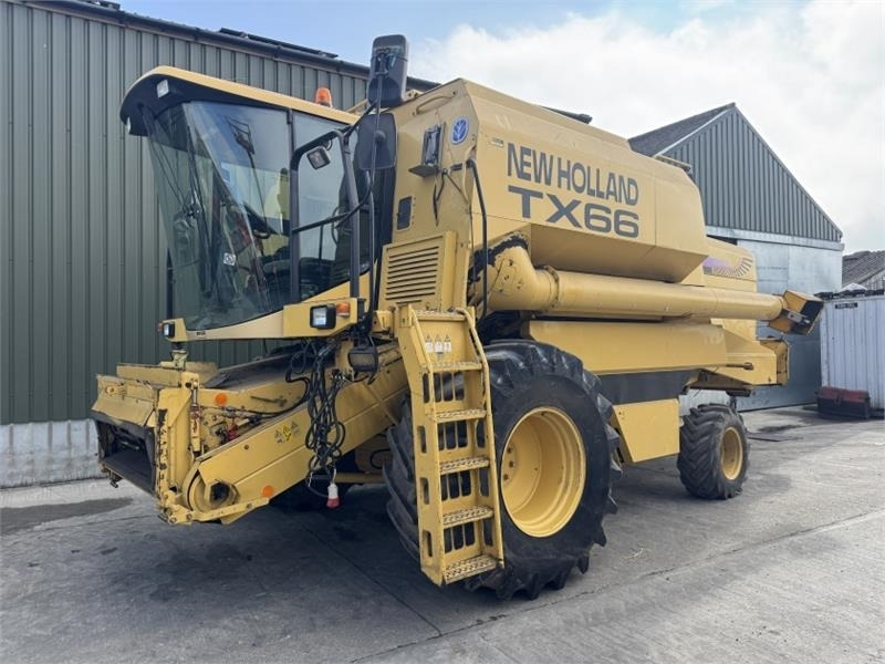 New Holland TX66 Combine Harvester c/w 20ft Header - Навісне обладнання для комбайна: фото 1 New Holland TX66 Combine Harvester c/w 20ft Header - Навісне обладнання для комбайна: фото 1