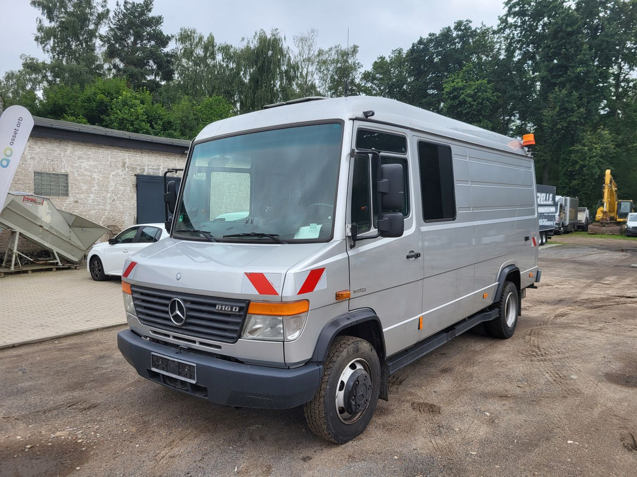 Комерційний автомобіль MERCEDES-BENZ Vario 816D: фото 1