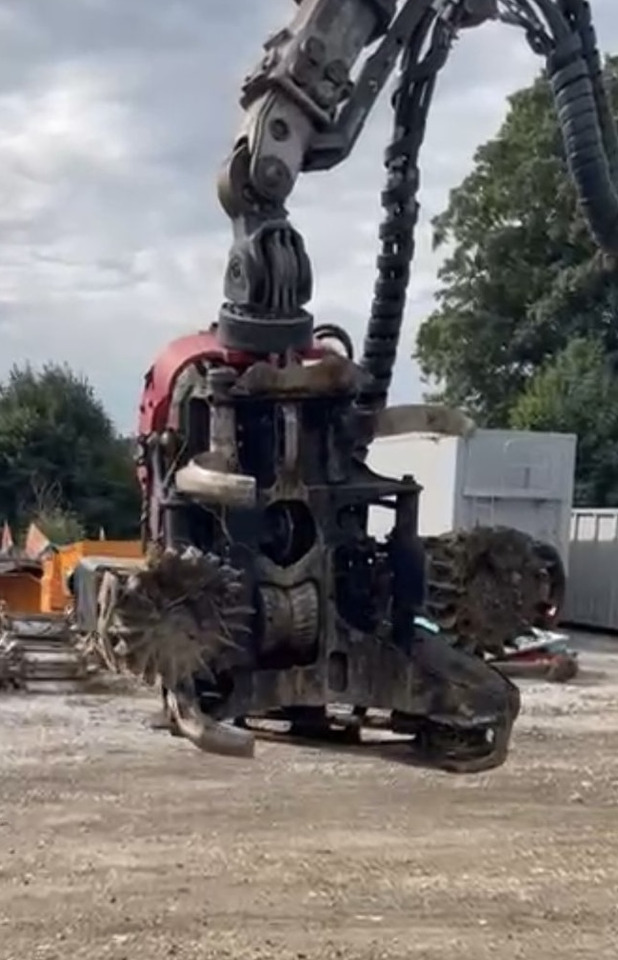 KOMATSU 911.5 / GŁOWICA C93 / CIĄGNIK LEŚNY / SERWISOWANY - Харвестер: фото 3 KOMATSU 911.5 / GŁOWICA C93 / CIĄGNIK LEŚNY / SERWISOWANY - Харвестер: фото 3