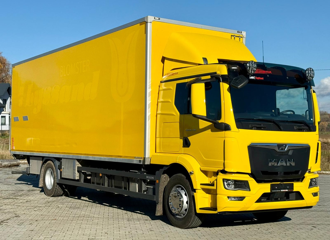 MAN 18.320 / IZOTERMA / GRZANA / WINDA / 20 EUROPALET / AUTOMAT / 170 TYŚ KM / 2021 R / SYPIALKA / CAŁY NA PODUSZKACH / SPROWADZONY / JAK NOWY - Ізотермічна вантажівка: фото 1 MAN 18.320 / IZOTERMA / GRZANA / WINDA / 20 EUROPALET / AUTOMAT / 170 TYŚ KM / 2021 R / SYPIALKA / CAŁY NA PODUSZKACH / SPROWADZONY / JAK NOWY - Ізотермічна вантажівка: фото 1