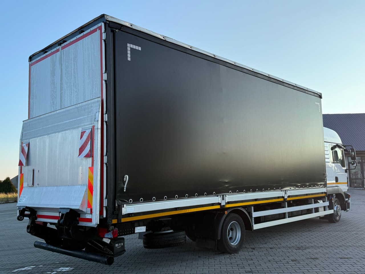 MAN TGL 12.250 / BURTO - FIRANKA / WINDA / 18 EUROPALET / SYPIALKA / 2018 ROK - Тентована вантажівка: фото 3 MAN TGL 12.250 / BURTO - FIRANKA / WINDA / 18 EUROPALET / SYPIALKA / 2018 ROK - Тентована вантажівка: фото 3