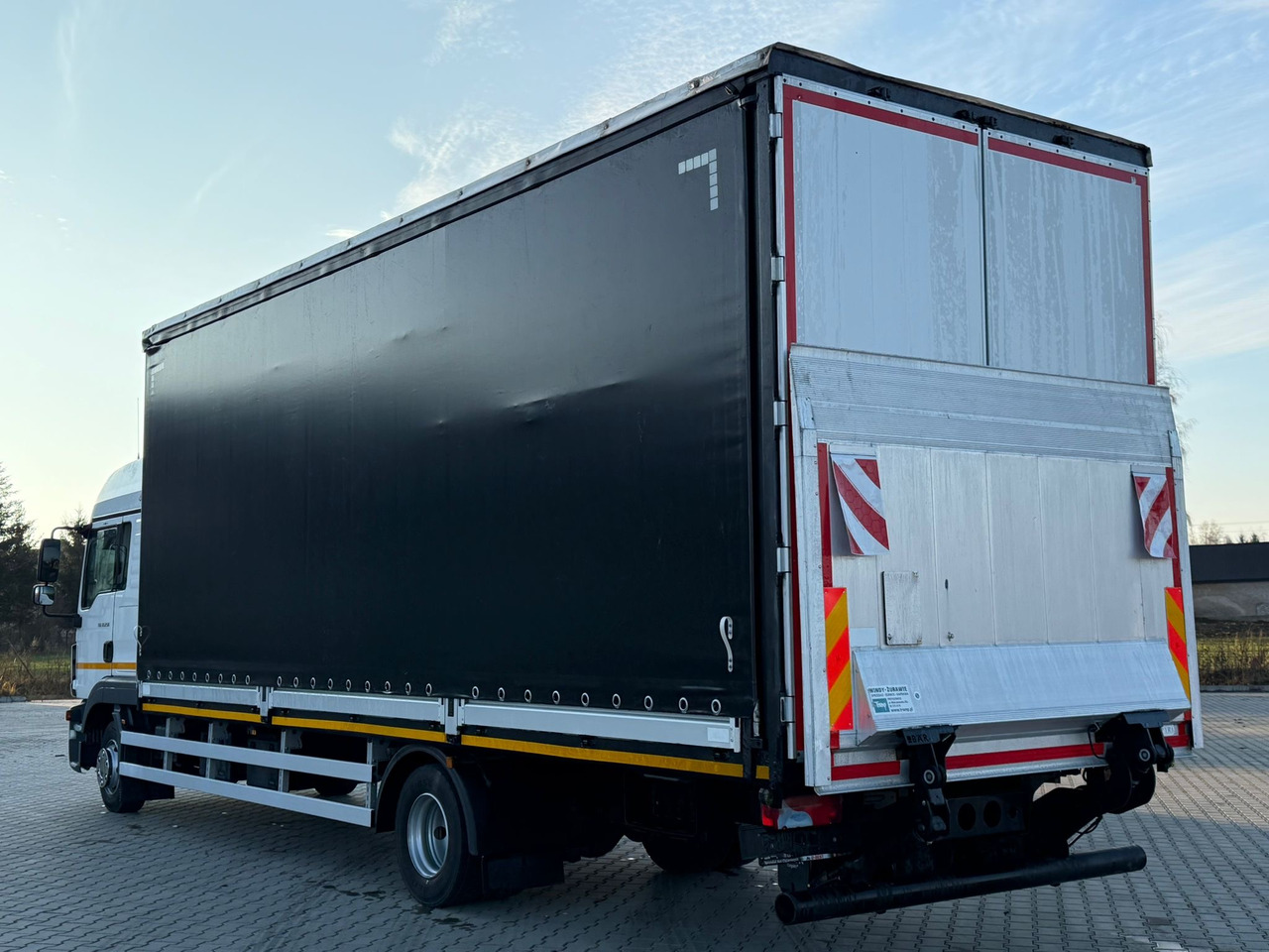 MAN TGL 12.250 / BURTO - FIRANKA / WINDA / 18 EUROPALET / SYPIALKA / 2018 ROK - Тентована вантажівка: фото 4 MAN TGL 12.250 / BURTO - FIRANKA / WINDA / 18 EUROPALET / SYPIALKA / 2018 ROK - Тентована вантажівка: фото 4