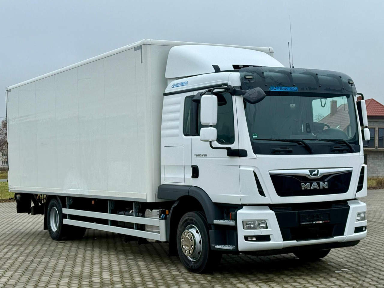 MAN TGM 15.290 / IZOTERMA / WINDA / 18 PALET / AUTOMAT / SYPIALKA / - Ізотермічна вантажівка: фото 1 MAN TGM 15.290 / IZOTERMA / WINDA / 18 PALET / AUTOMAT / SYPIALKA / - Ізотермічна вантажівка: фото 1
