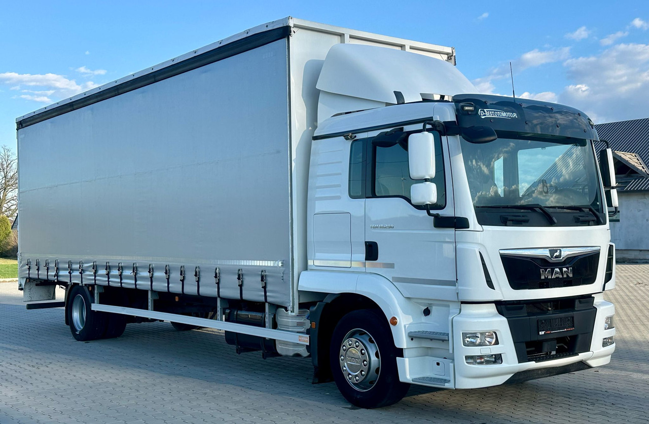 MAN TGM 18.290 / FIRANKA / WINDA / 22 EUROPALETY / AUTOMAT / SYPIALKA / 9 059 KG ŁADOWNOŚCI / NISKI PRZEBIEG / ZSUWANY DACH / EURO 6 - Тентована вантажівка: фото 1 MAN TGM 18.290 / FIRANKA / WINDA / 22 EUROPALETY / AUTOMAT / SYPIALKA / 9 059 KG ŁADOWNOŚCI / NISKI PRZEBIEG / ZSUWANY DACH / EURO 6 - Тентована вантажівка: фото 1