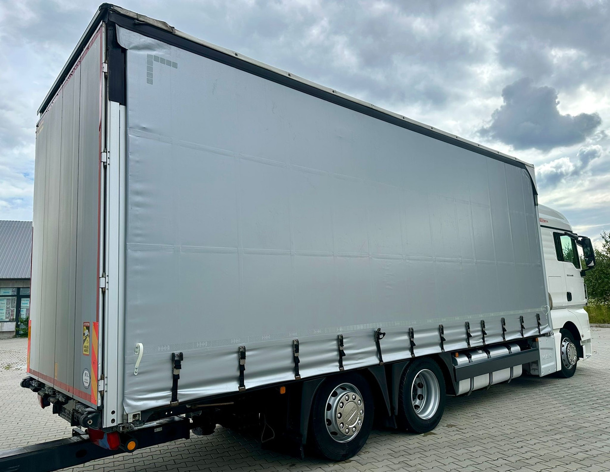 MAN TGX 26.460 / ZESTAW PRZEJAZDOWY / 38 PALET / AUTOMAT / SYPIALKA / PRZYCZEPA WIELTON / 2019 ROK / NISKI PRZEBIEG - Тентована вантажівка: фото 5 MAN TGX 26.460 / ZESTAW PRZEJAZDOWY / 38 PALET / AUTOMAT / SYPIALKA / PRZYCZEPA WIELTON / 2019 ROK / NISKI PRZEBIEG - Тентована вантажівка: фото 5