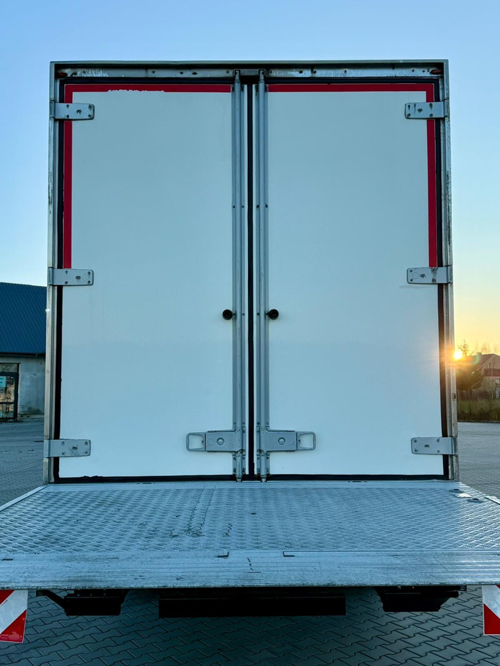 MERCEDES-BENZ ACTROS 1840 / CHŁODNIA / WINDA / 15 EUROPALET / 6.10 M DŁUGOŚCI / DUŻA KABINA / AUTOMAT / SPROWADZONY / SERWISOWANY / EURO 6 - Рефрижератор вантажівка: фото 5 MERCEDES-BENZ ACTROS 1840 / CHŁODNIA / WINDA / 15 EUROPALET / 6.10 M DŁUGOŚCI / DUŻA KABINA / AUTOMAT / SPROWADZONY / SERWISOWANY / EURO 6 - Рефрижератор вантажівка: фото 5