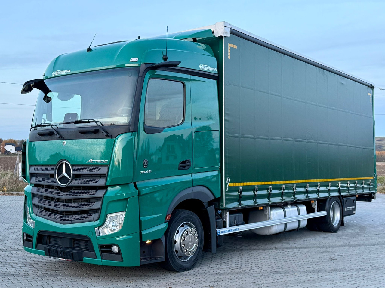 MERCEDES-BENZ ACTROS 1845 / FIRANKA / 19 EUROPALET / DUŻA KABINA / AUTOMAT / 2021 - Тентована вантажівка: фото 2 MERCEDES-BENZ ACTROS 1845 / FIRANKA / 19 EUROPALET / DUŻA KABINA / AUTOMAT / 2021 - Тентована вантажівка: фото 2