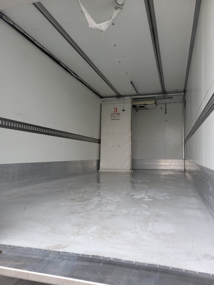 Рефрижератор вантажівка RENAULT D 14 / 240 / CHŁODNIA / WINDA / 16 EUROPALET / 6.7 M DŁUGOŚCI / BI-TEMPERATURA / CARRIER SUPRA 850: фото 21