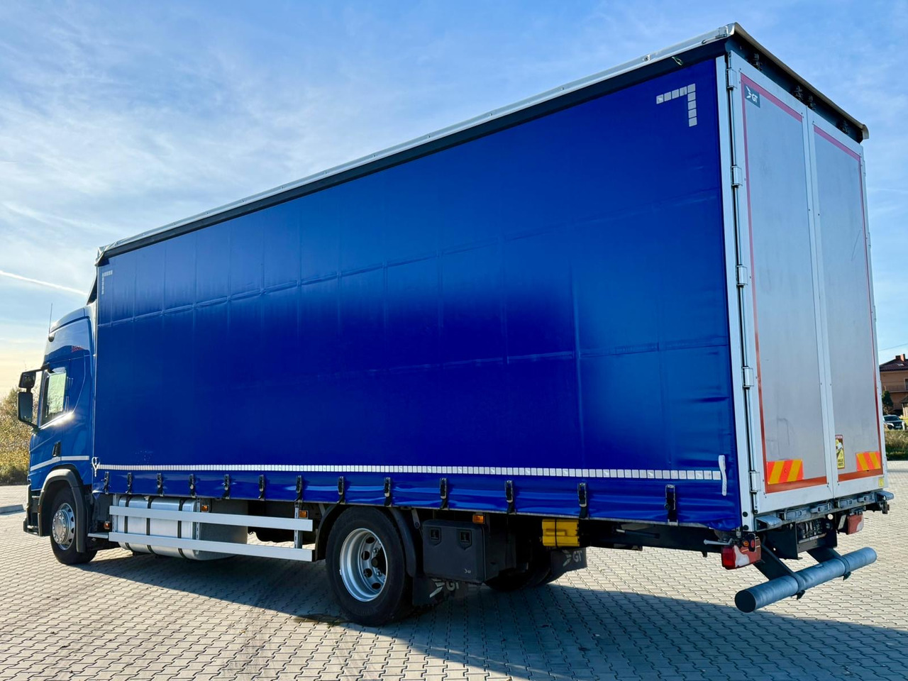 SCANIA P280 / FIRANKA / 20 EUROPALET / SYPIALKA / SILNIK 6 / AUTOMAT - Тентована вантажівка: фото 3 SCANIA P280 / FIRANKA / 20 EUROPALET / SYPIALKA / SILNIK 6 / AUTOMAT - Тентована вантажівка: фото 3