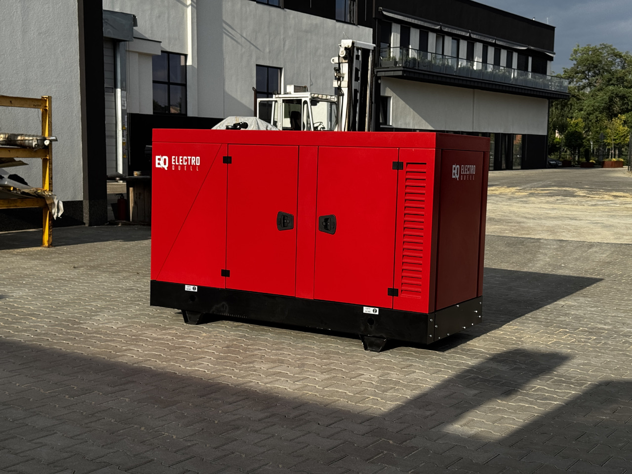 IVECO 30 kVA / 24 kW - Електричний генератор: фото 2 IVECO 30 kVA / 24 kW - Електричний генератор: фото 2