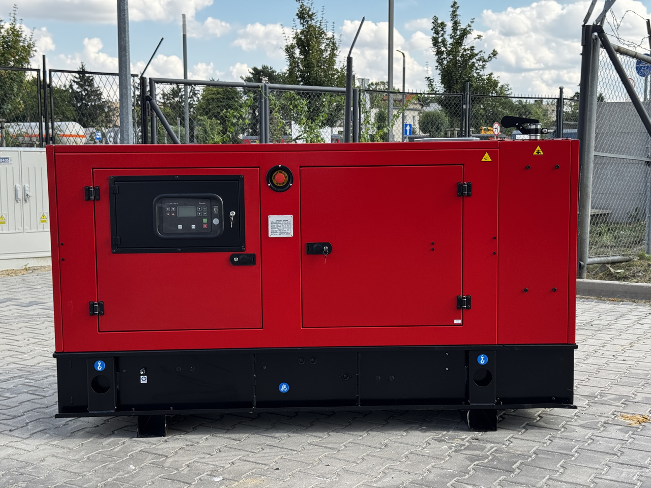 IVECO 80 kVA / 65 kW - Електричний генератор: фото 1 IVECO 80 kVA / 65 kW - Електричний генератор: фото 1