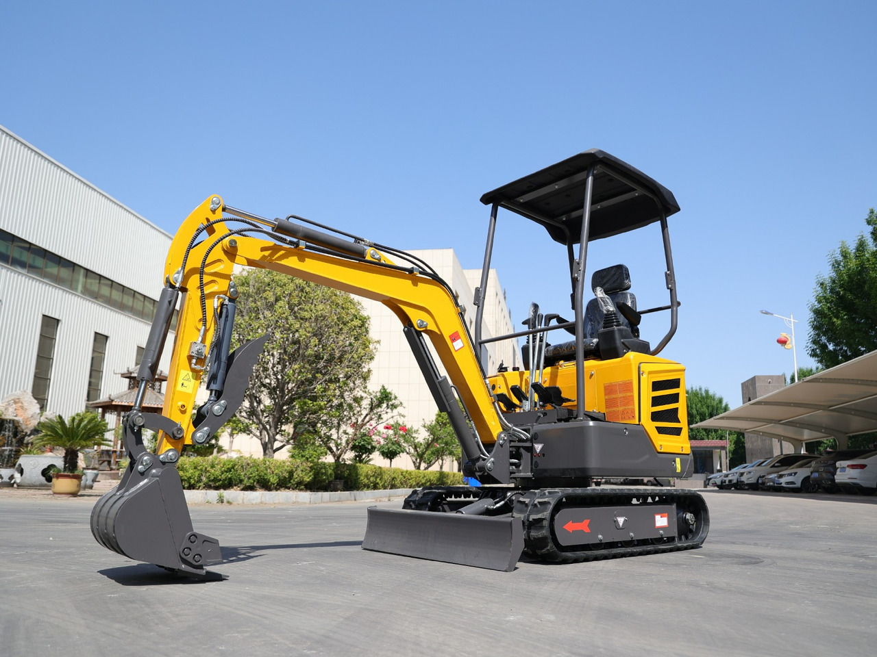 Kubota Diesel Mini excavator 1.8 Ton - Mini excavator MB 18 - SH - Міні-екскаватор: фото 3 Kubota Diesel Mini excavator 1.8 Ton - Mini excavator MB 18 - SH - Міні-екскаватор: фото 3