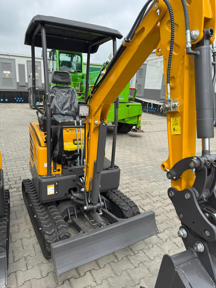 Kubota Diesel Mini excavator 1.8 Ton - Mini excavator MB 18 - SH - Міні-екскаватор: фото 1 Kubota Diesel Mini excavator 1.8 Ton - Mini excavator MB 18 - SH - Міні-екскаватор: фото 1