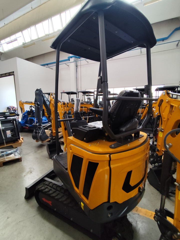 Müller Machinery Diesel Mini excavator 1.6 Ton - Müller Machinery MB 16 - SH Laidong LL380B motor - Міні-екскаватор: фото 1 Müller Machinery Diesel Mini excavator 1.6 Ton - Müller Machinery MB 16 - SH Laidong LL380B motor - Міні-екскаватор: фото 1
