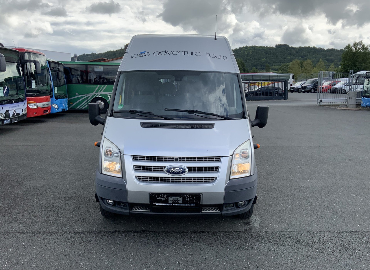 Мікроавтобус, Пасажирський фургон Ford Transit: фото 7