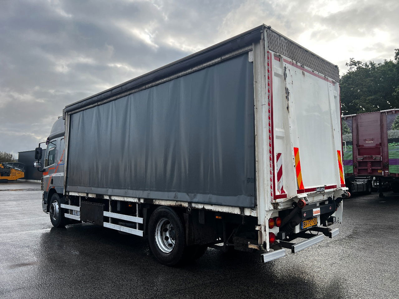 DAF CF 75.250 SC, Euro 5 - Тентована вантажівка: фото 4 DAF CF 75.250 SC, Euro 5 - Тентована вантажівка: фото 4