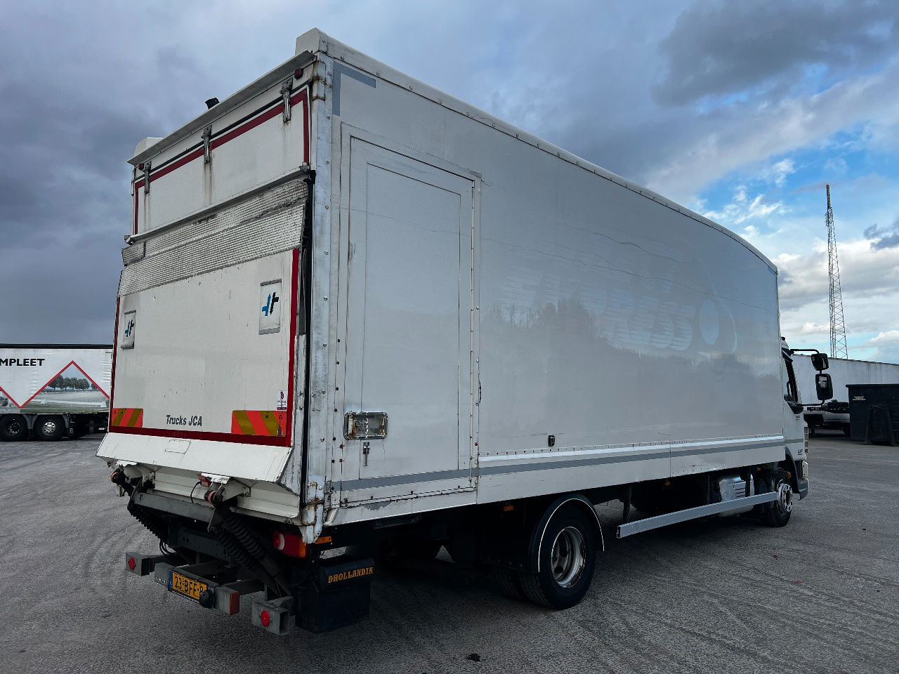 DAF LF 210 Euro 6, 12Ton - Вантажівка з закритим кузовом: фото 3 DAF LF 210 Euro 6, 12Ton - Вантажівка з закритим кузовом: фото 3