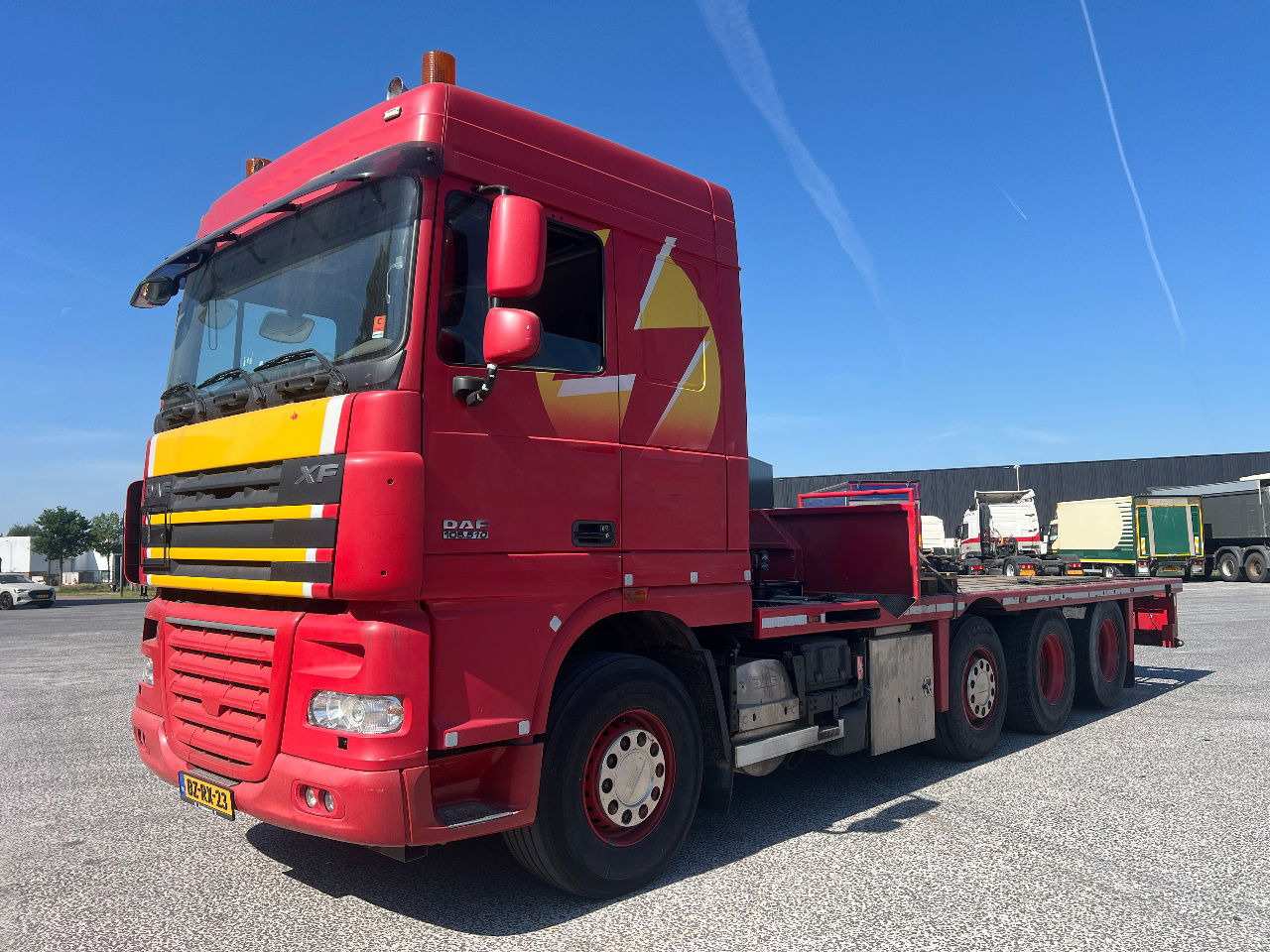 DAF XF 105.510 SC 8x2, Retarder - Бортова вантажівка/ Платформа: фото 1 DAF XF 105.510 SC 8x2, Retarder - Бортова вантажівка/ Платформа: фото 1