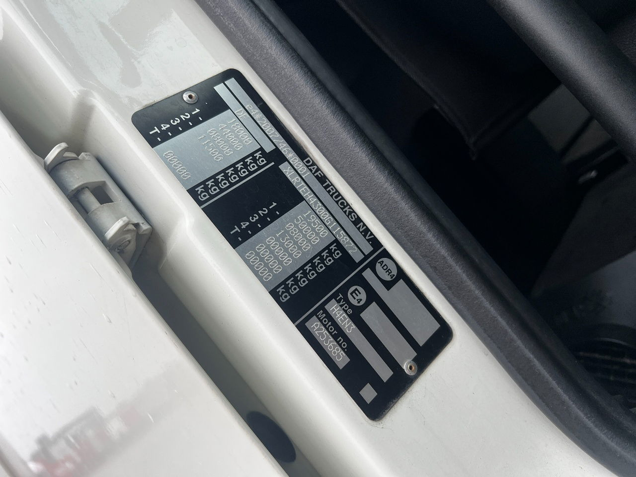 Тягач DAF XF 460 SSC, Retarder, Full spoiler: фото 9 Тягач DAF XF 460 SSC, Retarder, Full spoiler: фото 9