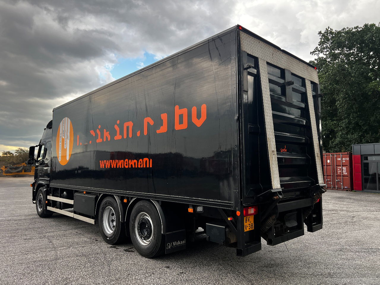 Volvo FM 9.300 Globe 6x2, Euro 5 - Вантажівка з закритим кузовом: фото 4 Volvo FM 9.300 Globe 6x2, Euro 5 - Вантажівка з закритим кузовом: фото 4