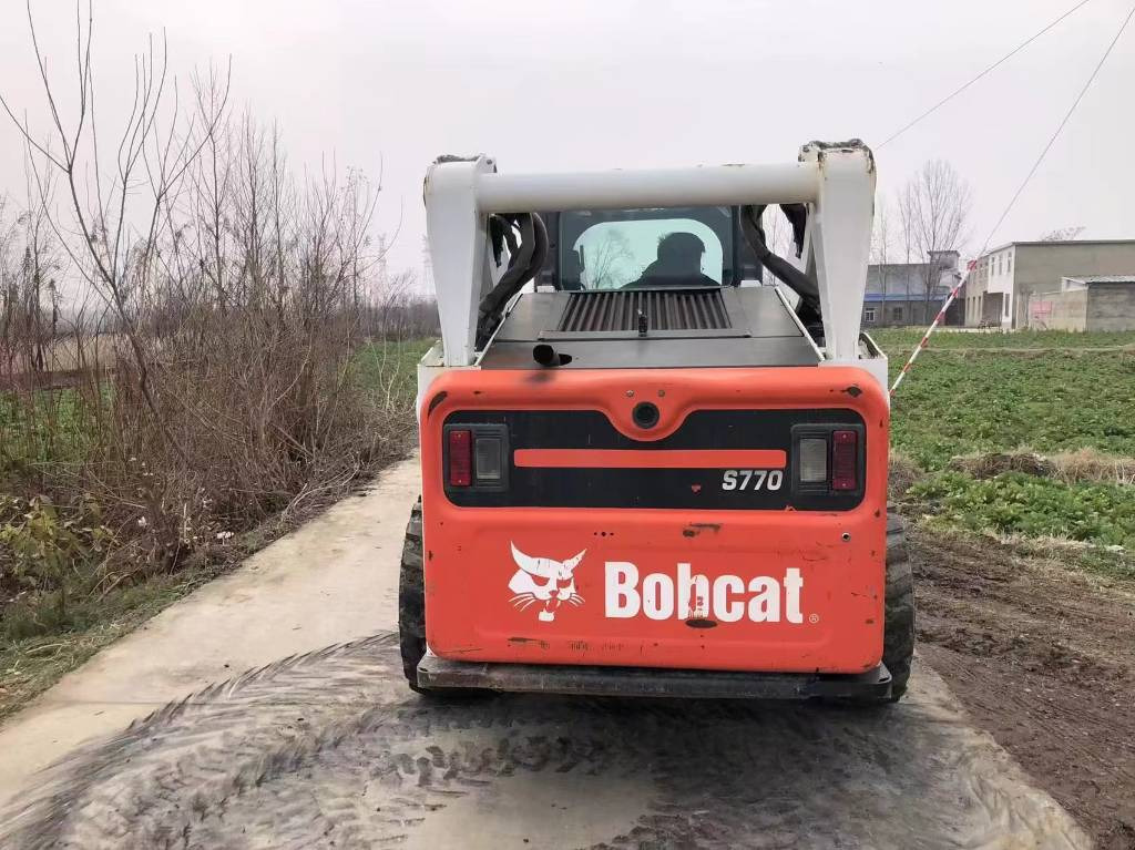 Bobcat S 770 - Міні-навантажувач: фото 5 Bobcat S 770 - Міні-навантажувач: фото 5