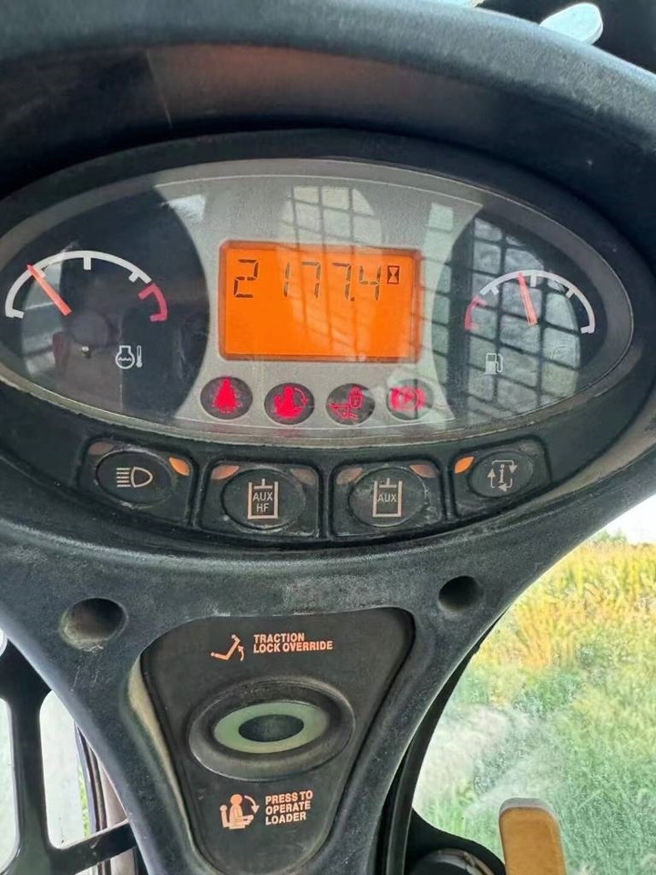 Bobcat T 770 - Міні-навантажувач: фото 4 Bobcat T 770 - Міні-навантажувач: фото 4