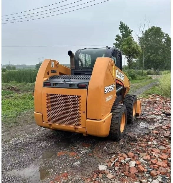 CASE SR 250 - Міні-навантажувач: фото 4 CASE SR 250 - Міні-навантажувач: фото 4