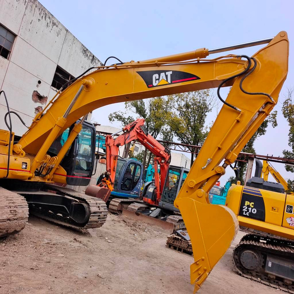 CAT 320 C L - Гусеничний екскаватор: фото 1 CAT 320 C L - Гусеничний екскаватор: фото 1
