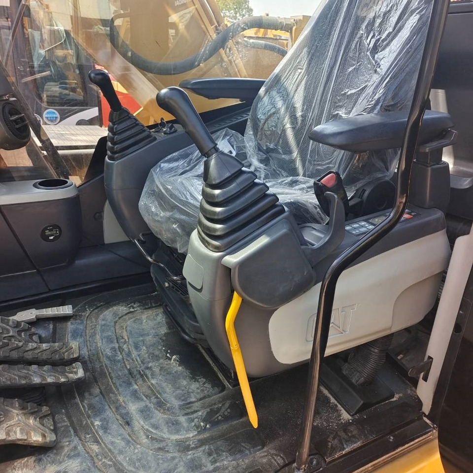 CAT 320D2 - Гусеничний екскаватор: фото 4 CAT 320D2 - Гусеничний екскаватор: фото 4