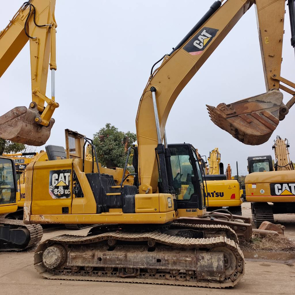 CAT 320GC - Гусеничний екскаватор: фото 1 CAT 320GC - Гусеничний екскаватор: фото 1