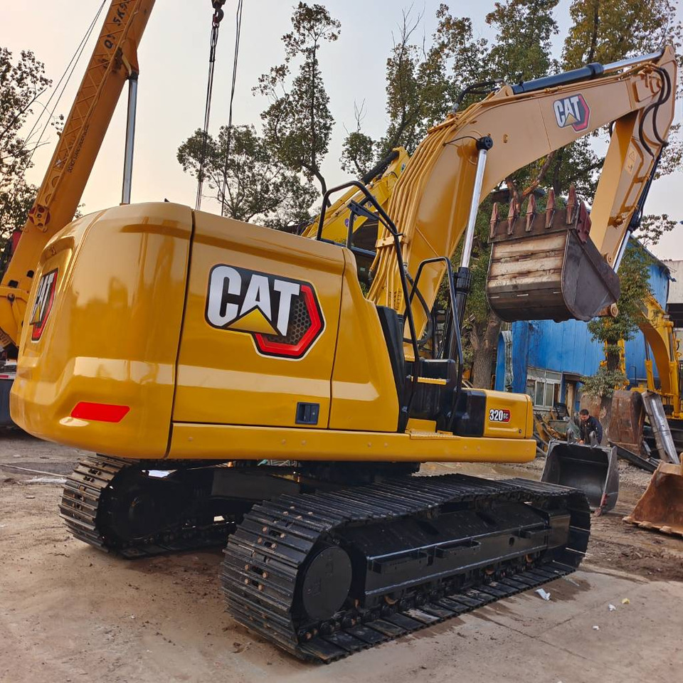 Гусеничний екскаватор CAT 320GC: фото 1