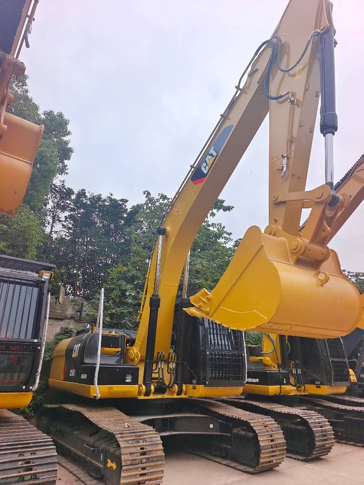 CAT 324 D - Гусеничний екскаватор: фото 1 CAT 324 D - Гусеничний екскаватор: фото 1