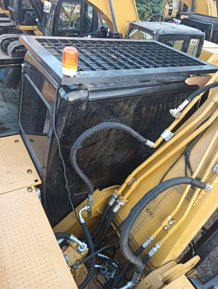 CAT 324 D2 L - Гусеничний екскаватор: фото 5 CAT 324 D2 L - Гусеничний екскаватор: фото 5