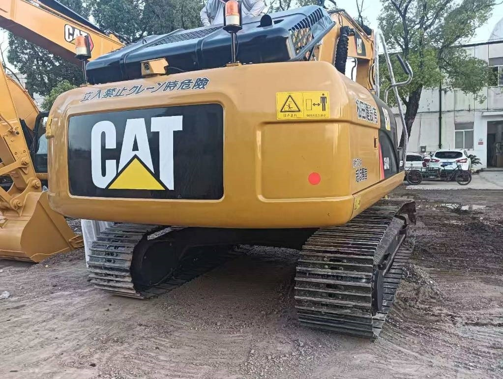 CAT 324 D2L - Гусеничний екскаватор: фото 4 CAT 324 D2L - Гусеничний екскаватор: фото 4