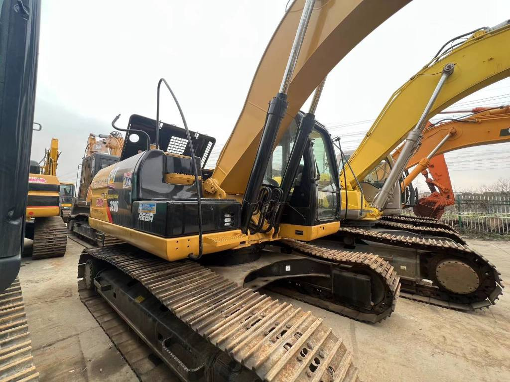 CAT 325 B L - Гусеничний екскаватор: фото 3 CAT 325 B L - Гусеничний екскаватор: фото 3