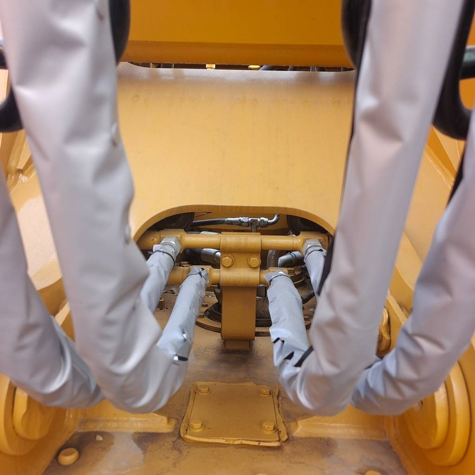 CAT 326 - Гусеничний екскаватор: фото 5 CAT 326 - Гусеничний екскаватор: фото 5