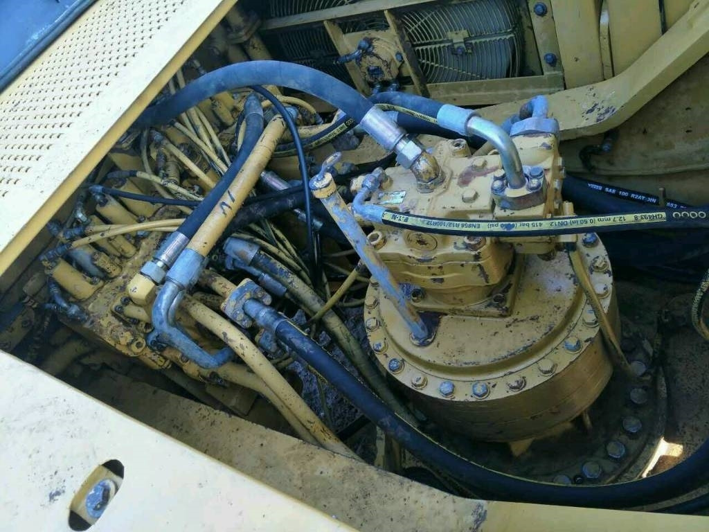 CAT 330 C - Гусеничний екскаватор: фото 4 CAT 330 C - Гусеничний екскаватор: фото 4