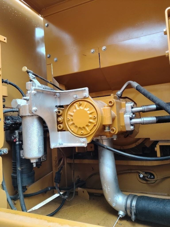 CAT 330GC - Гусеничний екскаватор: фото 5 CAT 330GC - Гусеничний екскаватор: фото 5