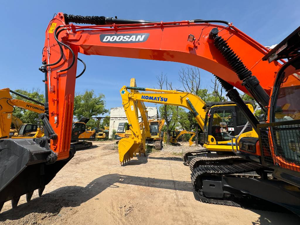 Doosan DX 300 LC-9S - Гусеничний екскаватор: фото 5 Doosan DX 300 LC-9S - Гусеничний екскаватор: фото 5