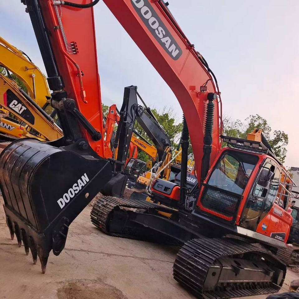 Гусеничний екскаватор Doosan DX 300 LC: фото 8