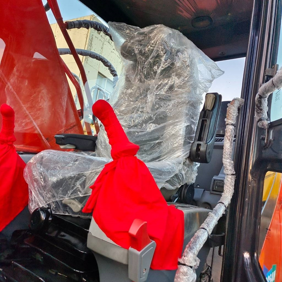 Гусеничний екскаватор Doosan DX 300 LCA: фото 19 Гусеничний екскаватор Doosan DX 300 LCA: фото 19