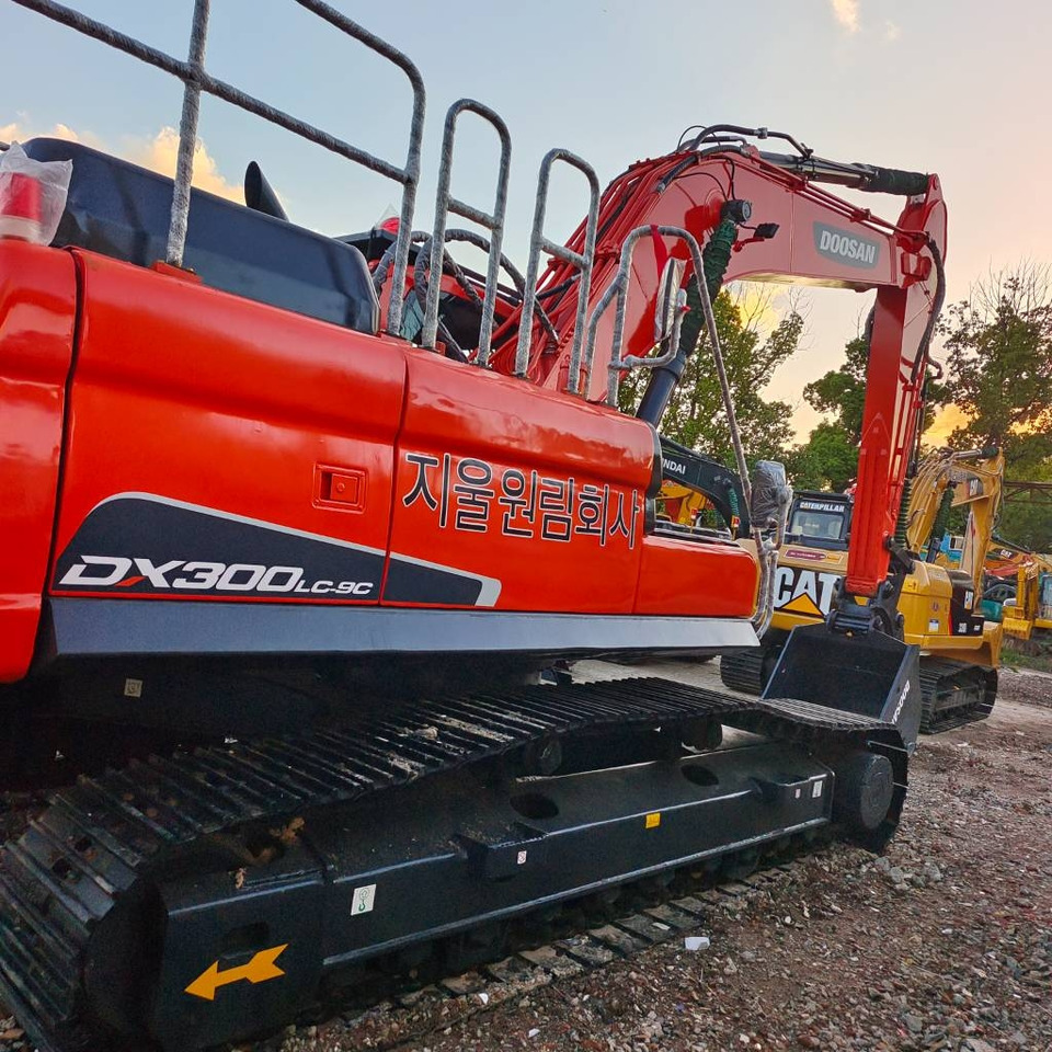 Гусеничний екскаватор Doosan DX 300 LCA: фото 31 Гусеничний екскаватор Doosan DX 300 LCA: фото 31
